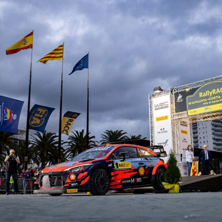 El Automovilismo en España: Velocidad, Técnica y Tradición